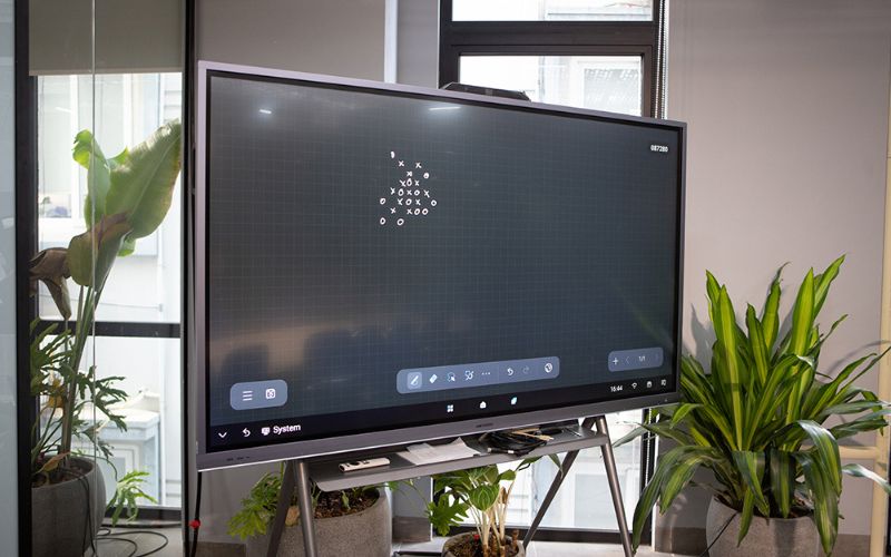 Tivi cảm ứng 65 inch - Giá cực sốc, chính hãng tại PEI